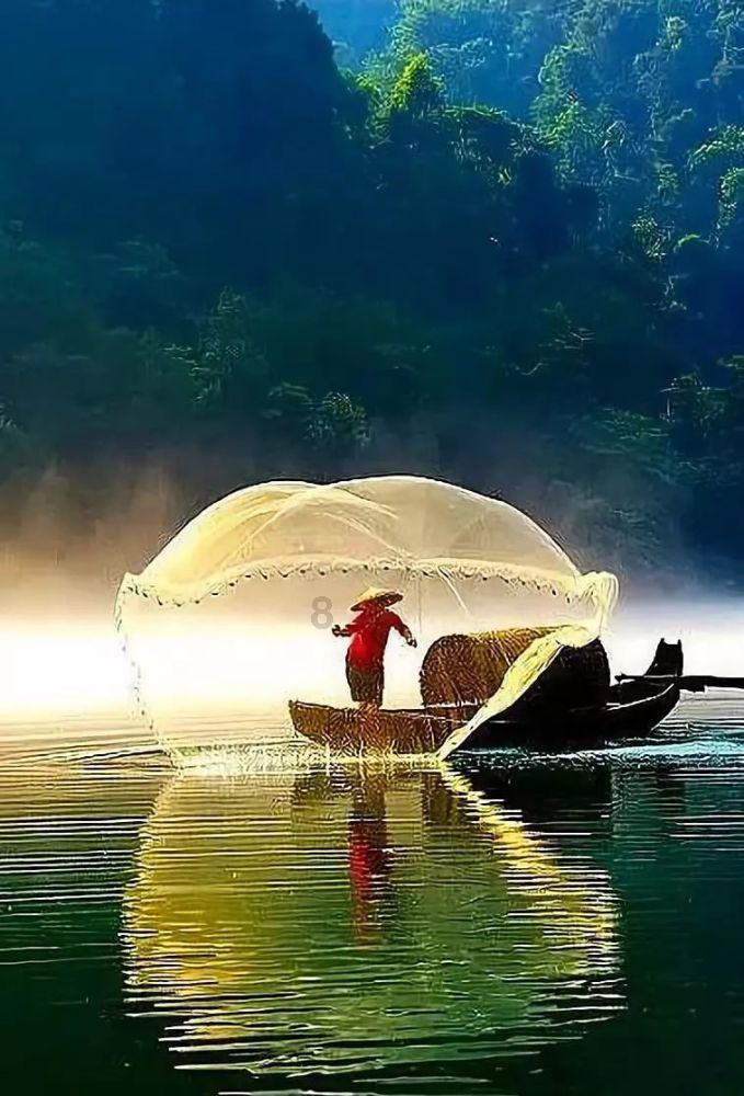 健康的睡眠姿势是仰卧还是侧卧?游戏画面