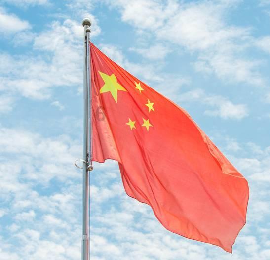 八卦推出有问题，四柱合断是官灾