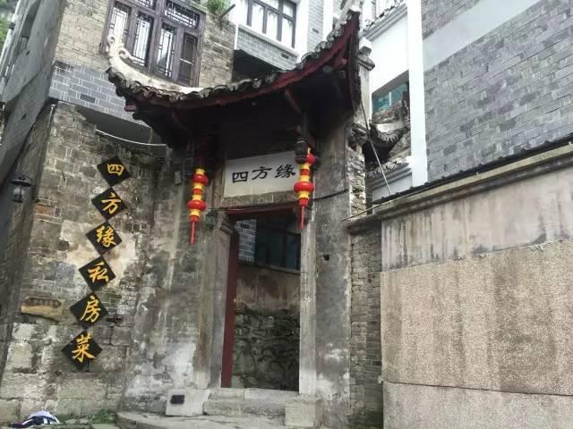 第一现场行车记录仪前后双录的用128GB的内存卡有问题吗 求解