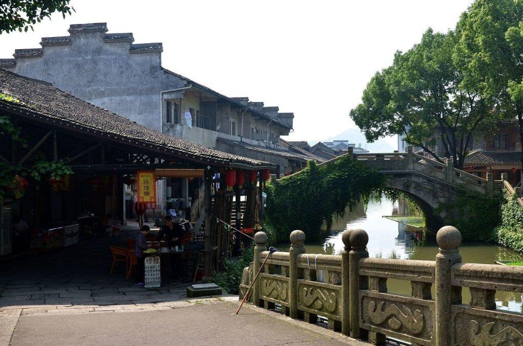 虫虫助手下载