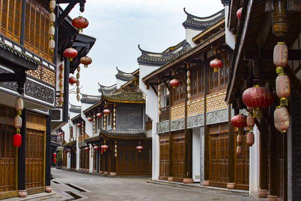 东旭蓝天(000040.SZ)发预亏,预计2023年度净亏损1.3亿元至2.3亿元